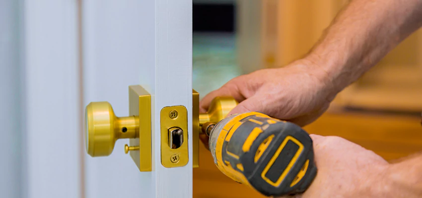 Local Locksmith For Key Fob Replacement in Maywood, California