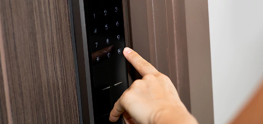 Smart Electric Locks Replacement Services in Maywood, CA