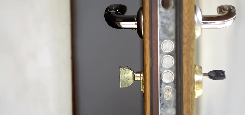 Holiday Emergency Locksmith in Maywood, California