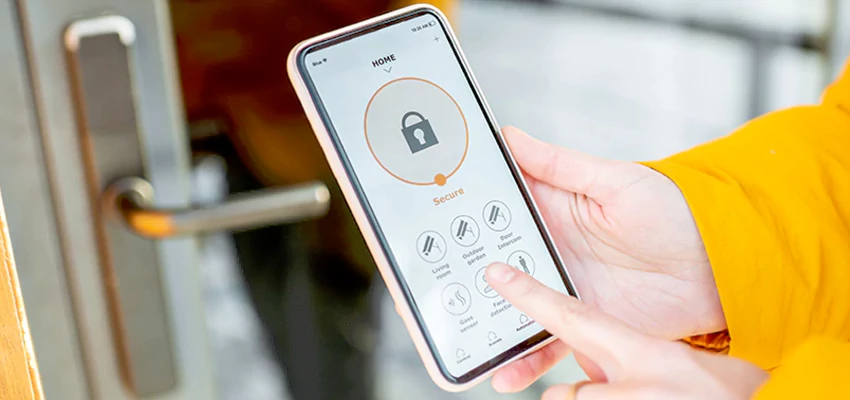 Digital Front Door Lock Repair And Installation in Maywood, California