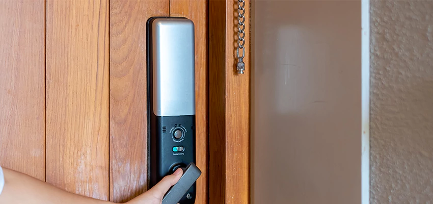 Home Security Electronic Locks Upgrades in Maywood, CA