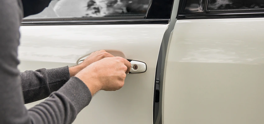 Unlock Car Door Service in Maywood, CA